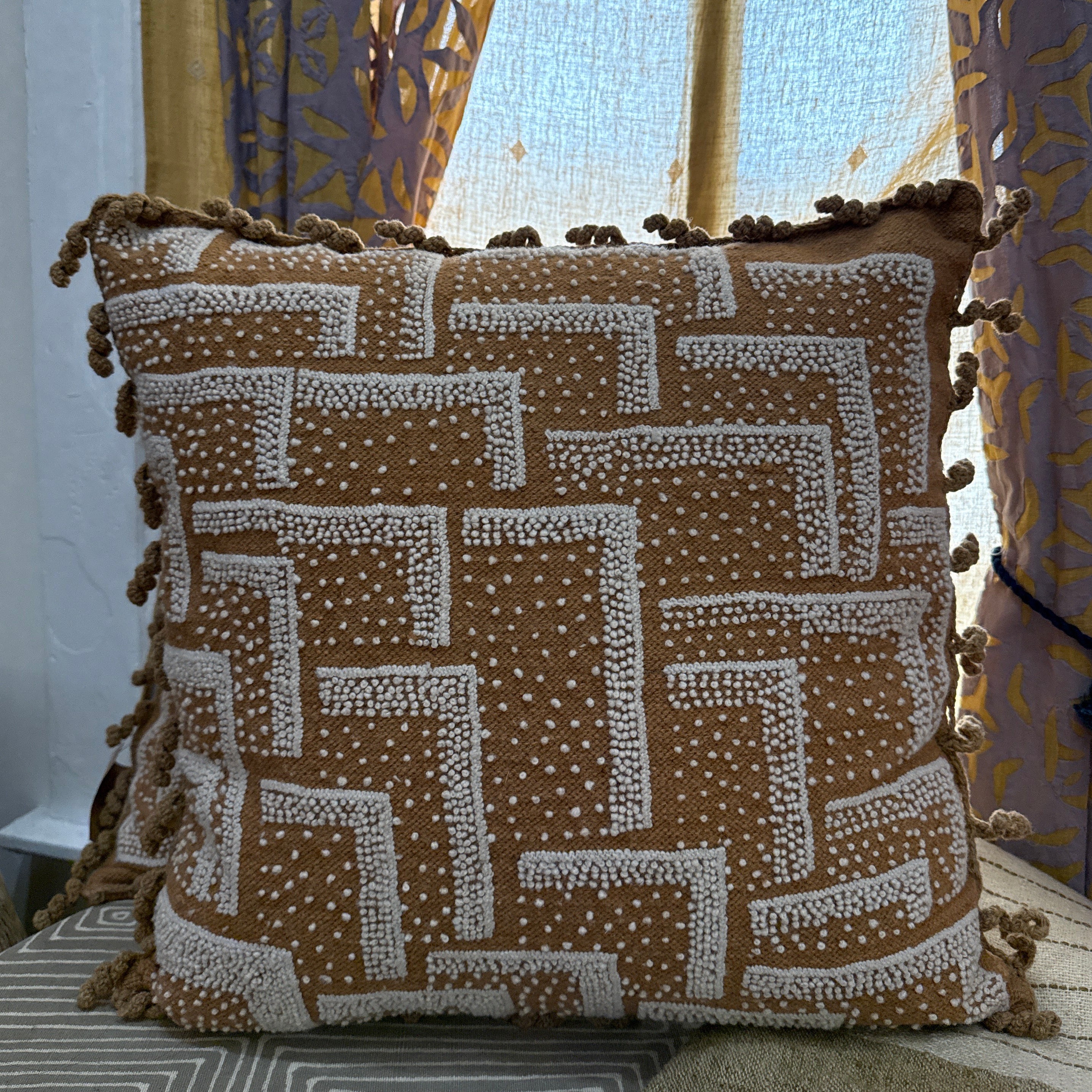 Embroidered Corners Wool Pillow Peru (18x18)