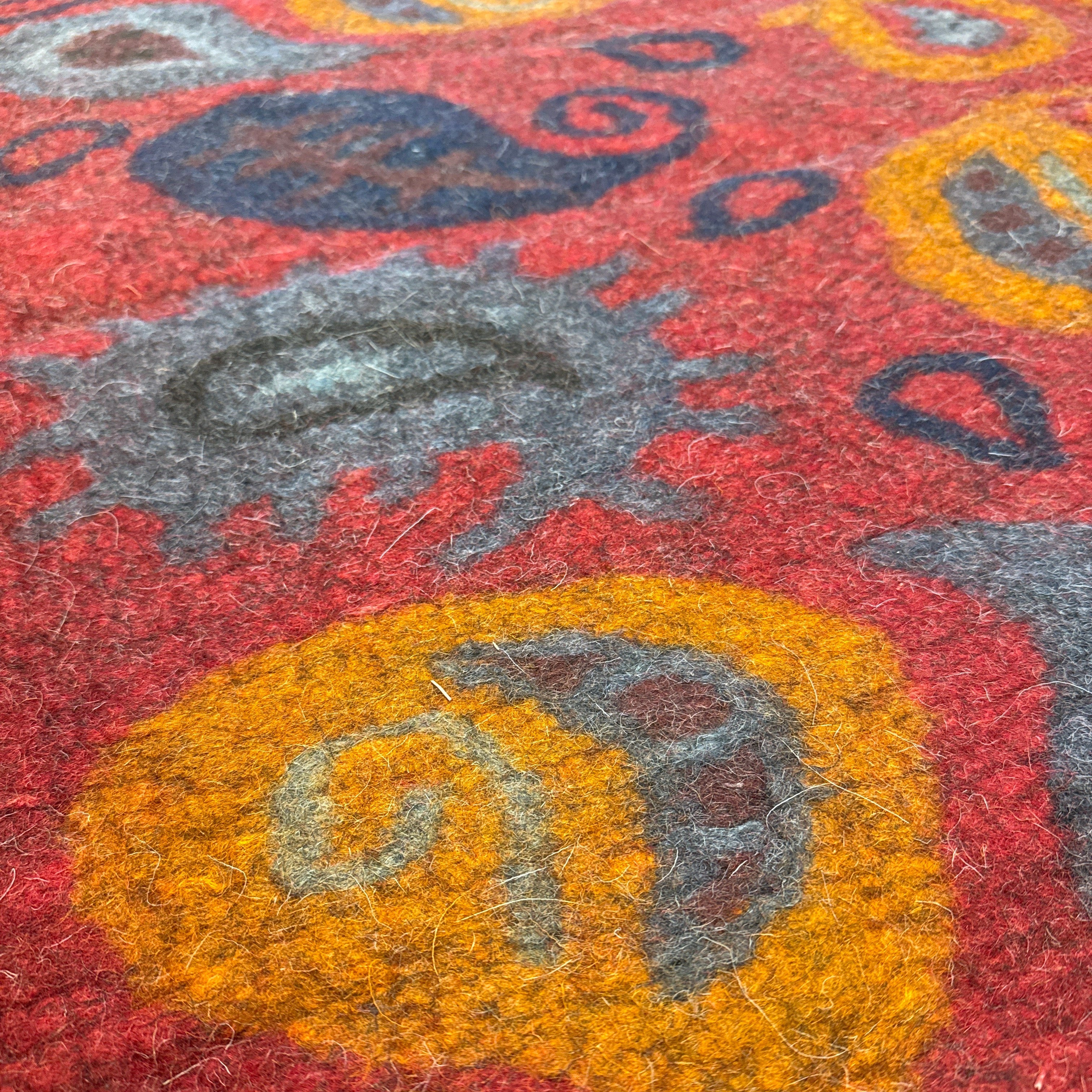 Handmade Wool Felt Warm Rug Afghanistan (30x48)