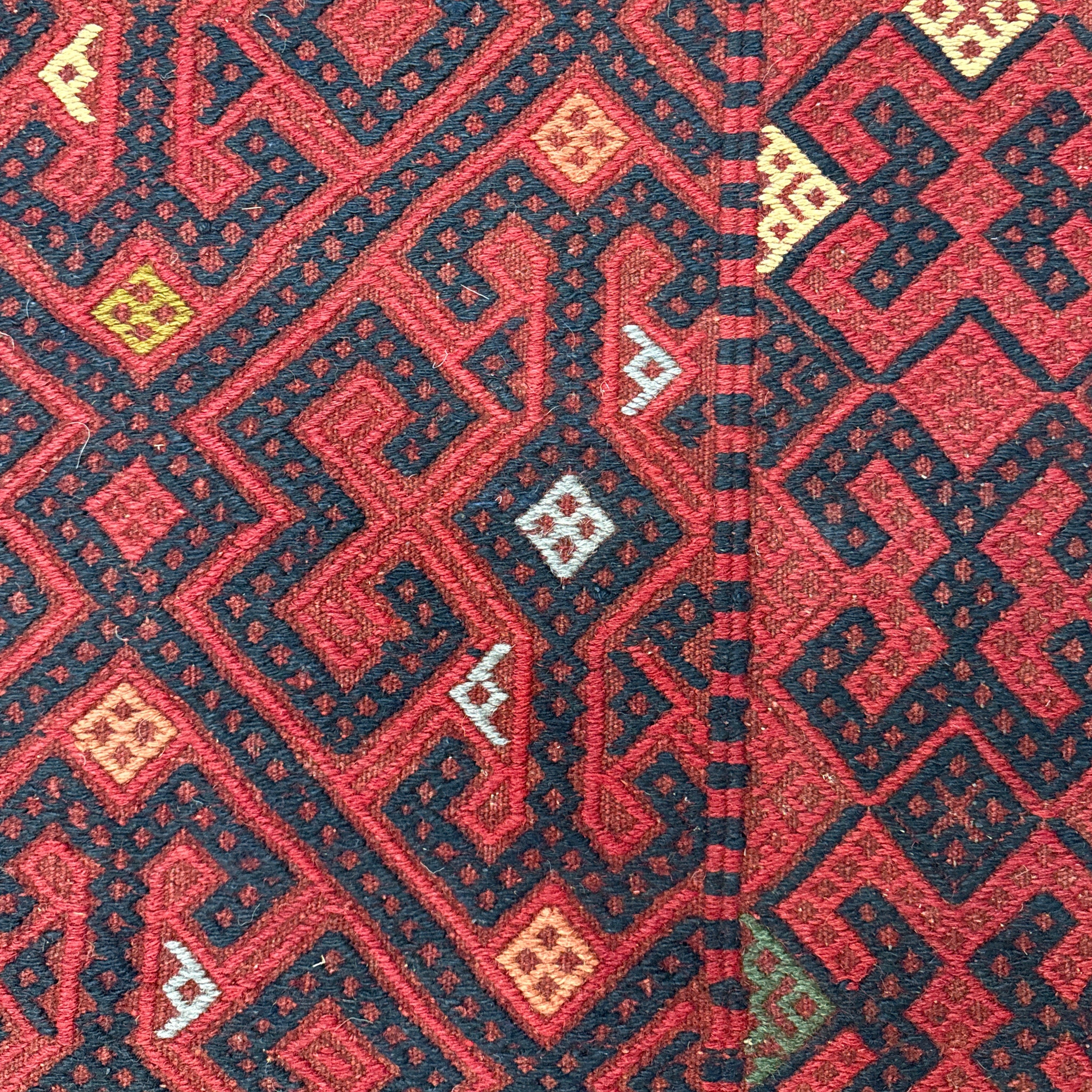 Handwoven Olami Kilim Afghanistan - 01