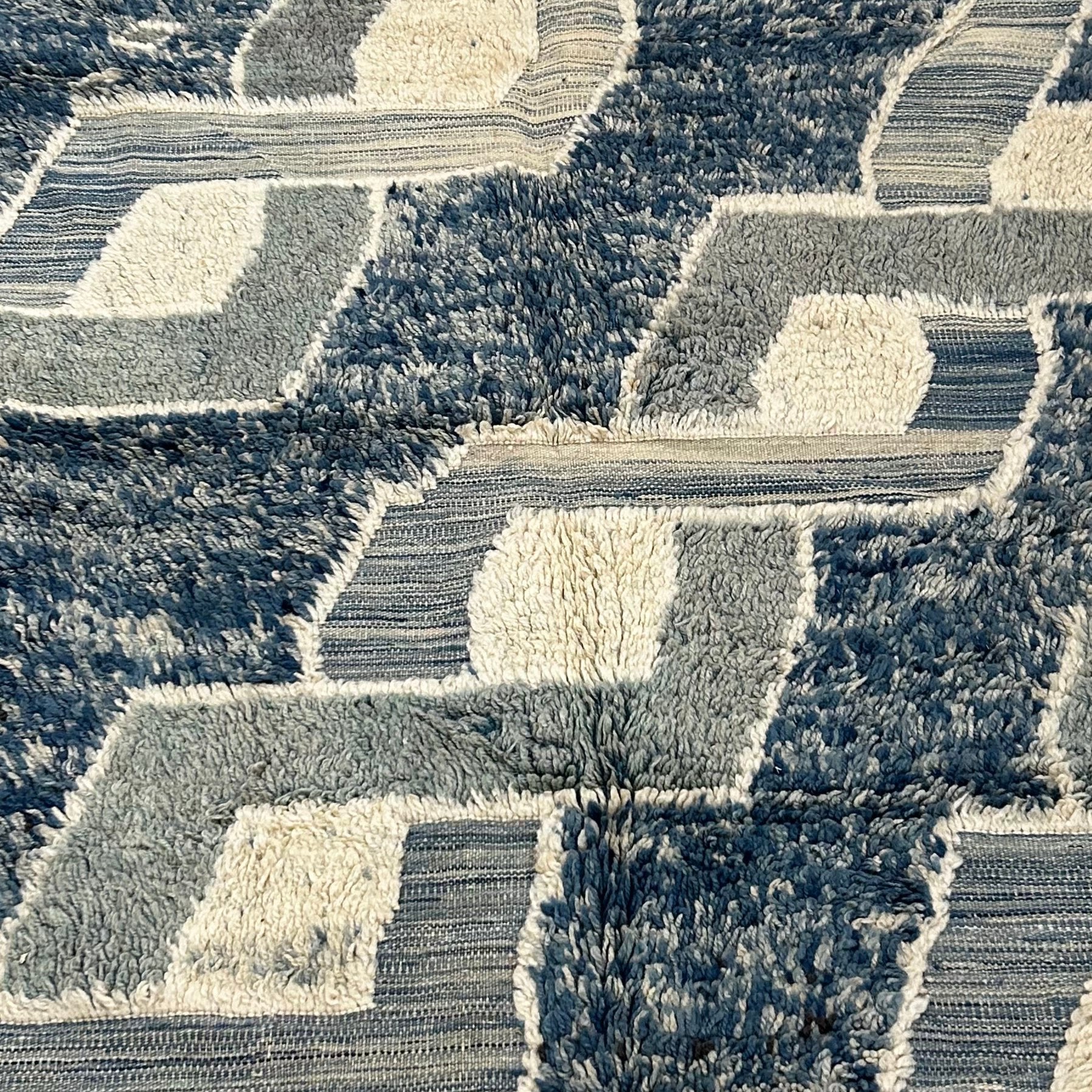 Handwoven & Knotted Flat Weave Tapestry Wool Rug Morocco (44" x 80")
