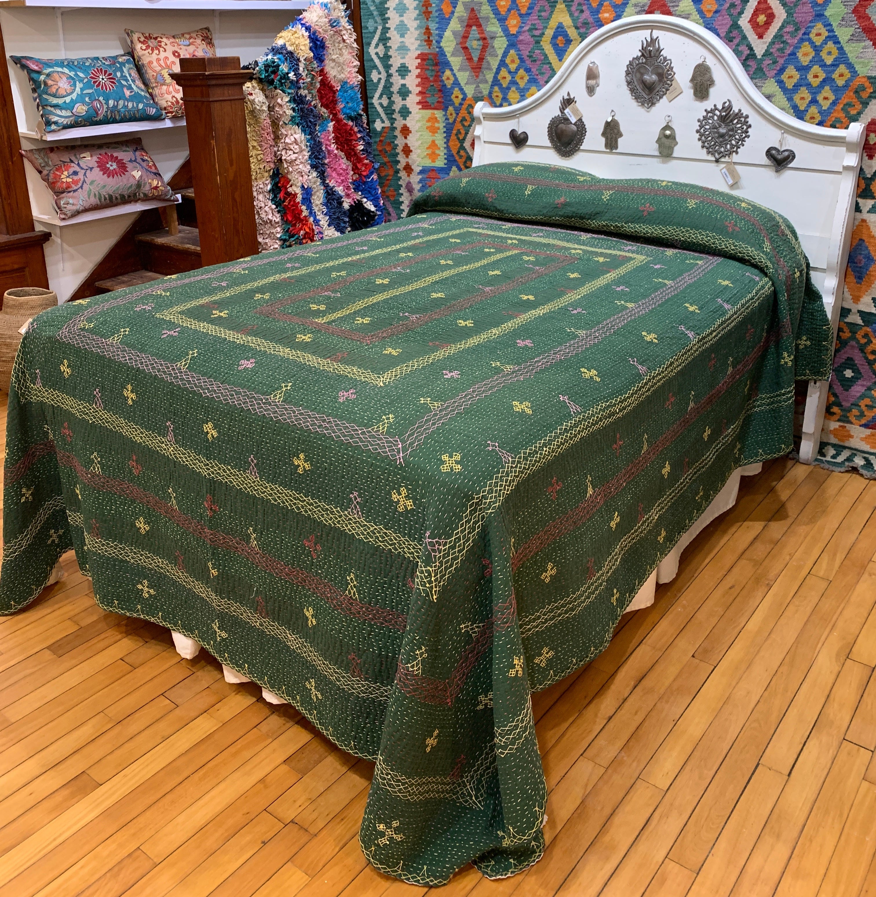 Hand Stitched Ralli Quilt Queen India - Pine