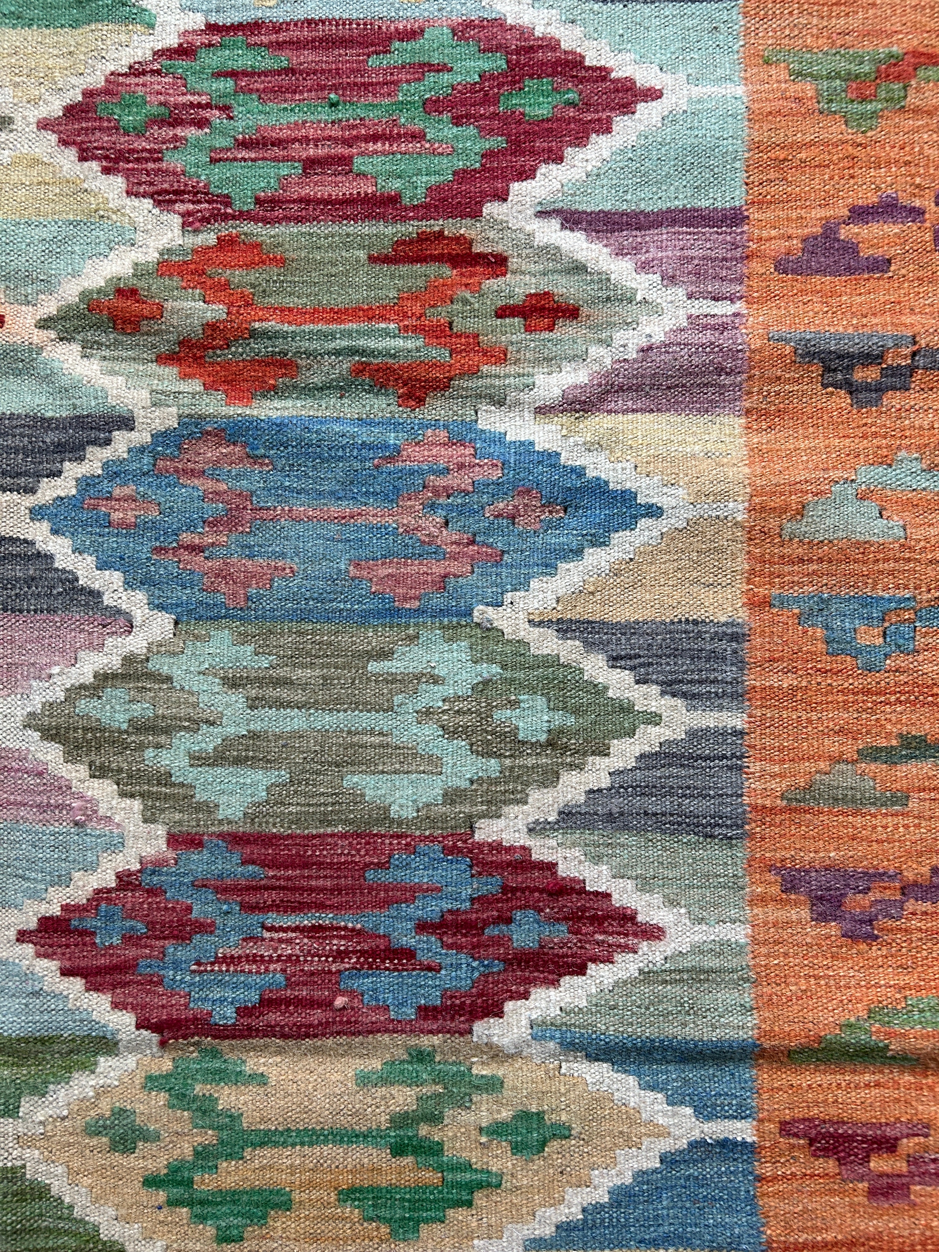 Handwoven Wool Kilim Medium Rug Afghanistan (4x6) - K0617