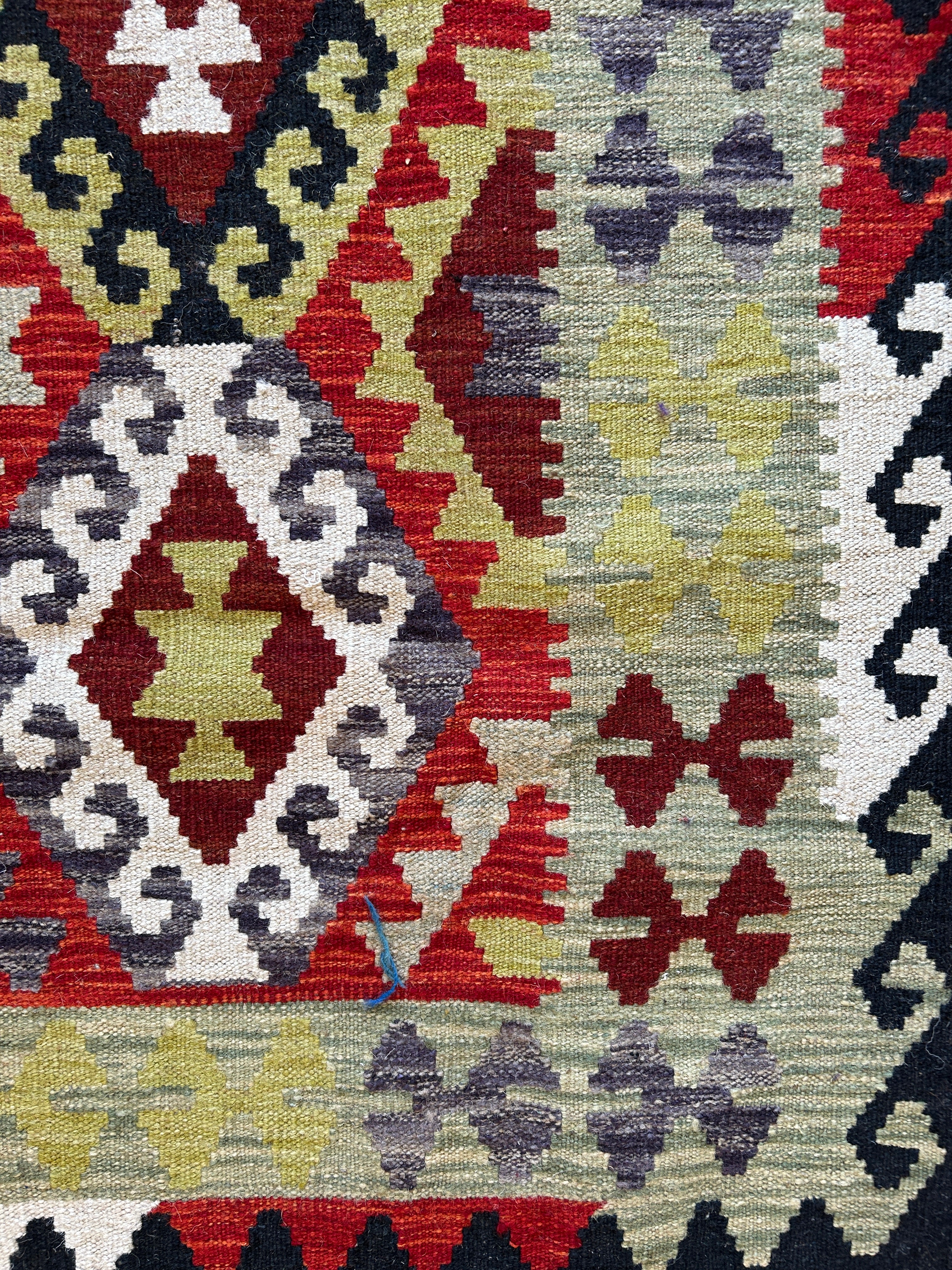 Handwoven Wool Kilim Medium Rug Afghanistan (4x6) - K0631