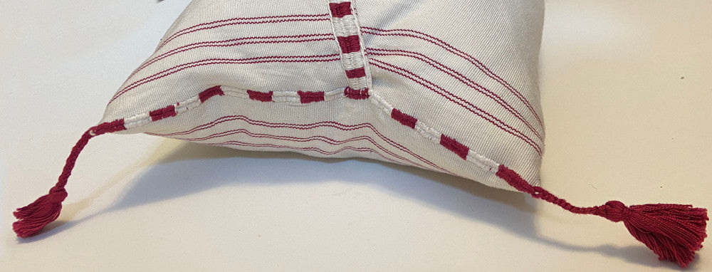 detail of edge and tassels