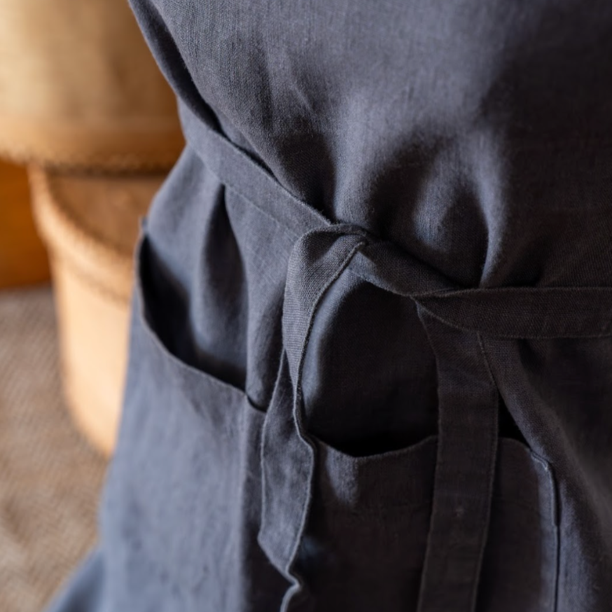 Linen Apron Lithuania - Charcoal