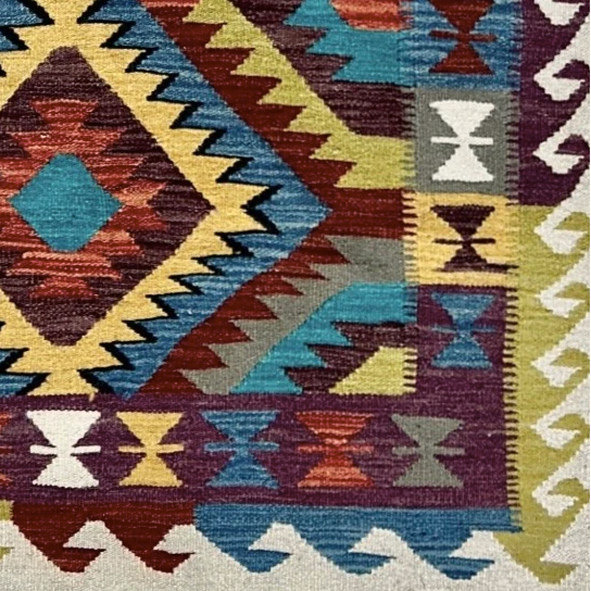 Handwoven Wool Kilim Medium Rug Afghanistan (4x6) - K0619