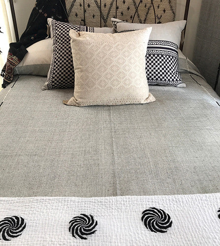Handwoven Cotton Lightweight Coverlet Bed Spread India (90" x 104")