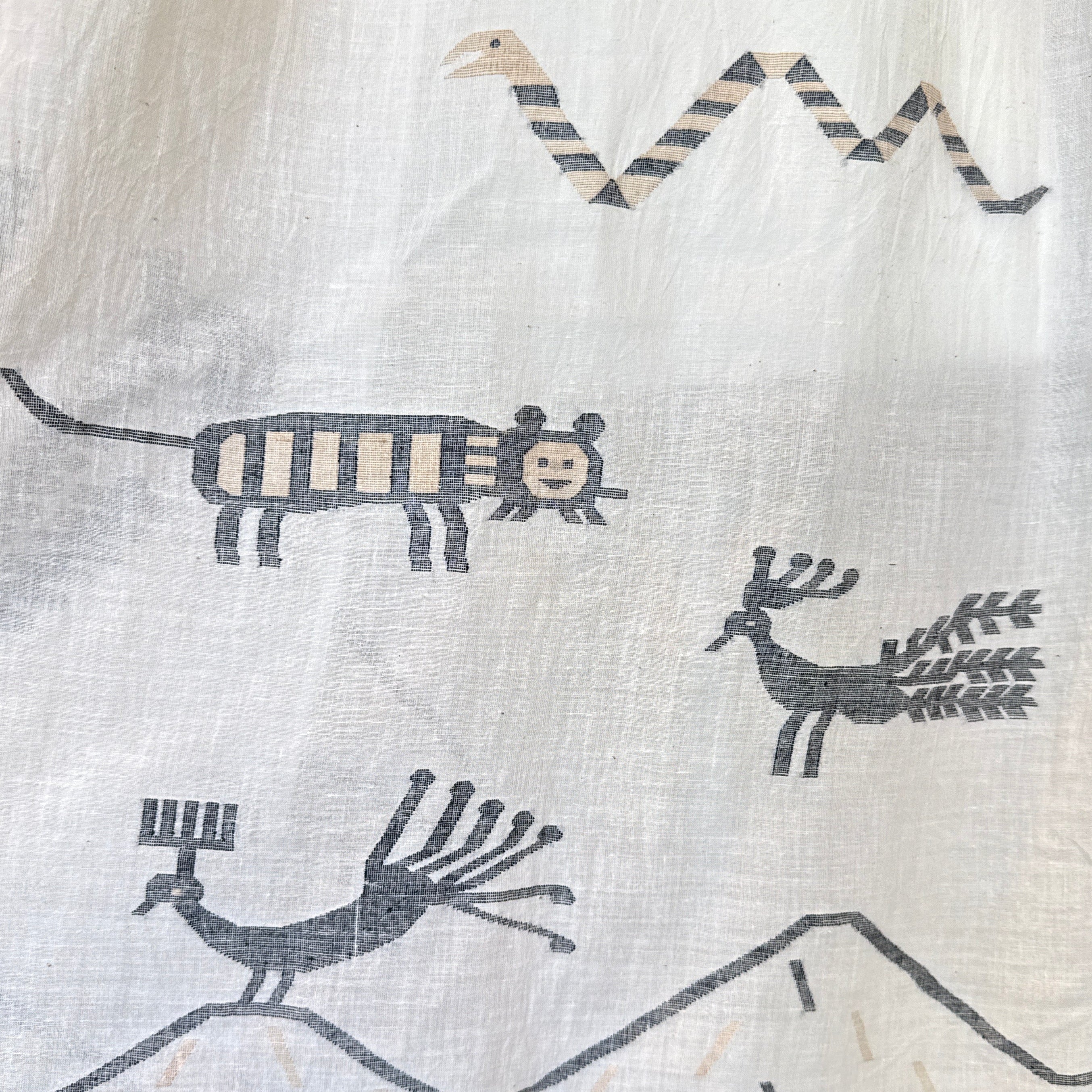 Handwoven Jamdani Khadi Cotton Wildlife Scarf India