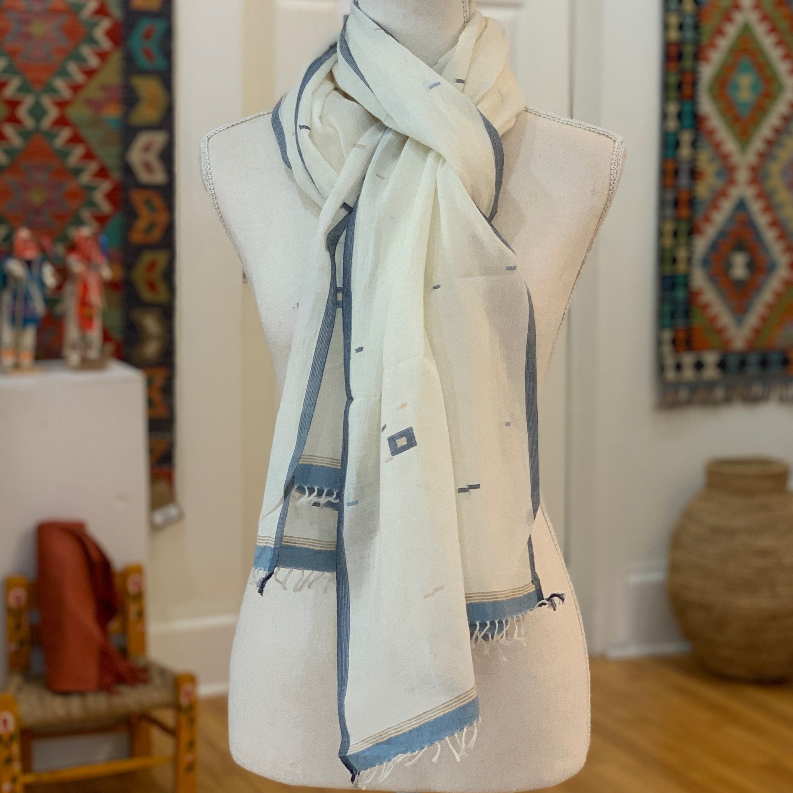 Handwoven Jamdani White Square Cotton Scarf India