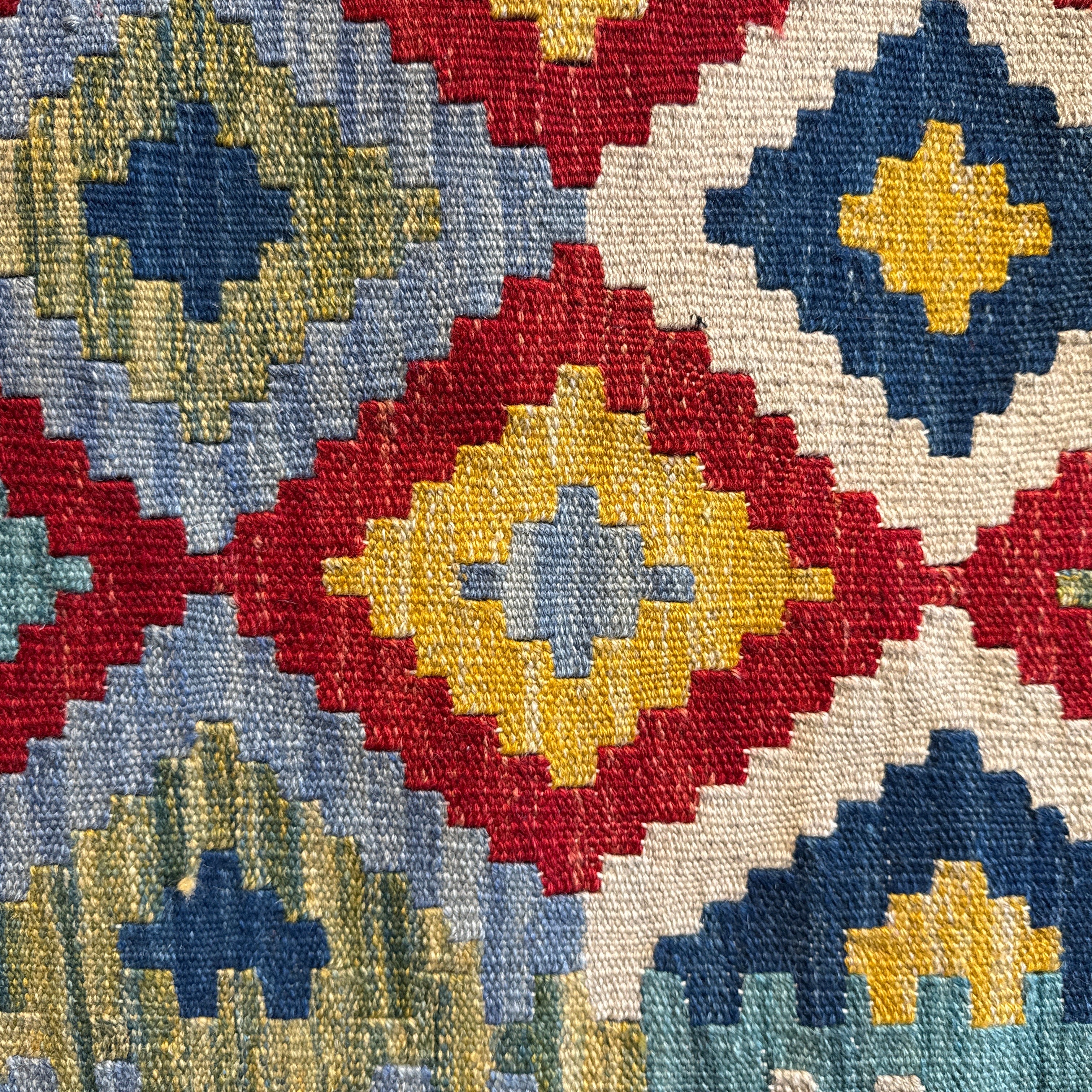 Handwoven Medium Kilim Afghanistan (4x6) - 016