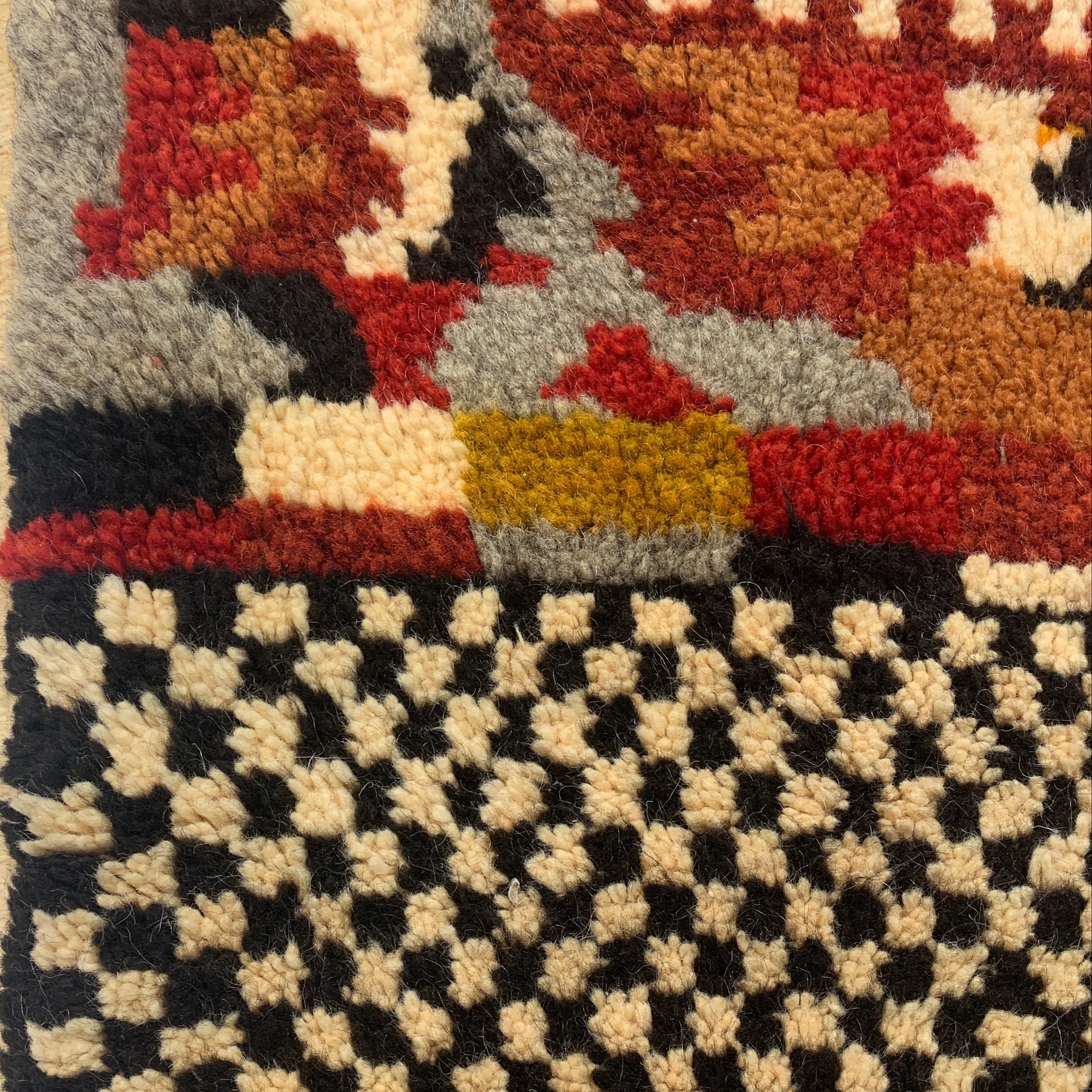 Handwoven Ibouli Knotted Red Wool Rug (4x6)