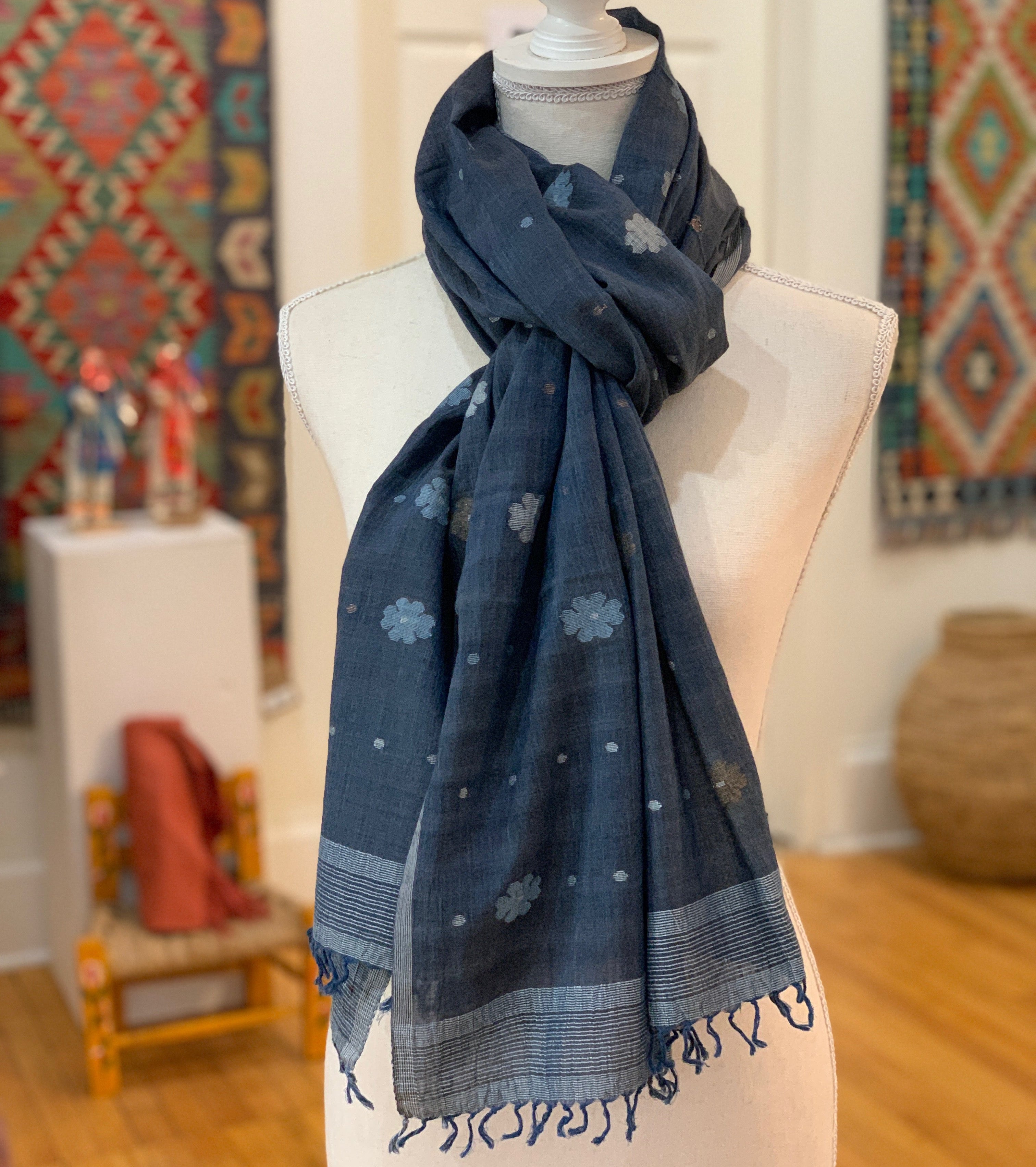 Handwoven Jamdani Sishumi Cotton Scarf India