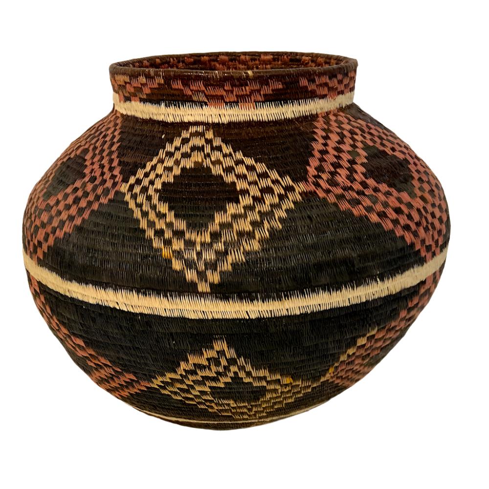 Handmade Natural Fiber Wounaan Basket 3 Panama  (6.25" tall x  7"wide) light tan, wheat, red brown and black