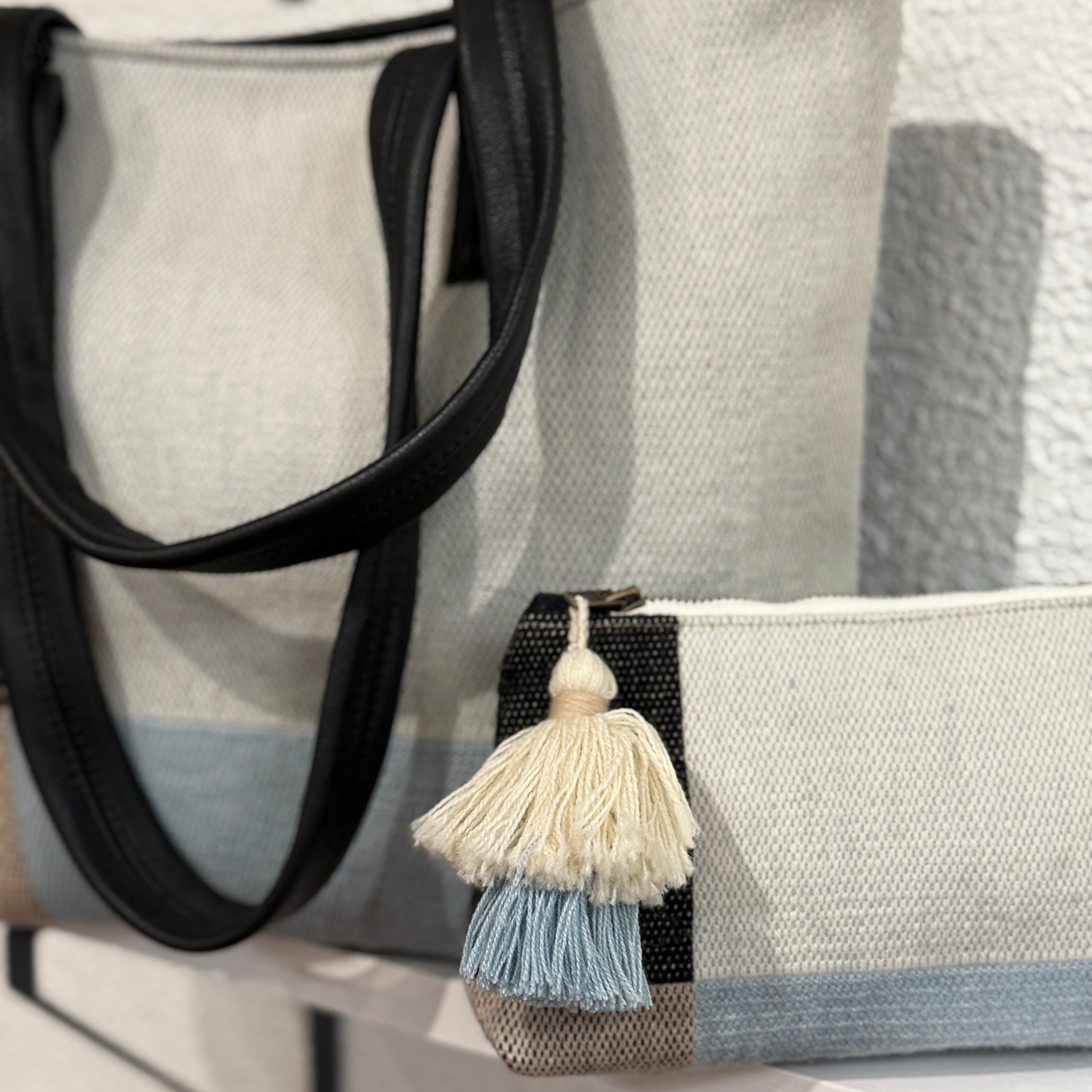 Handmade Woven Leather Neutral Cosmetic Bag Peru