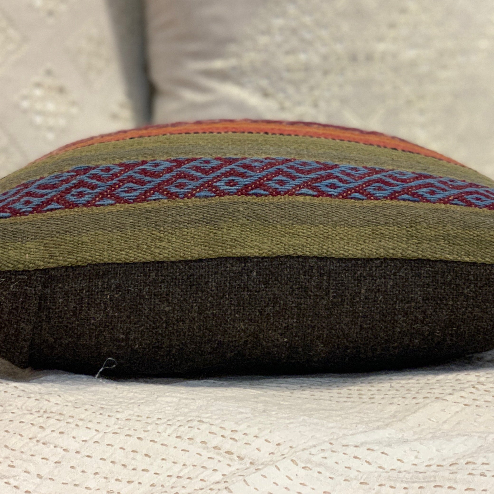 Handwoven Accha Alta Olive Pillow Peru (15x15)