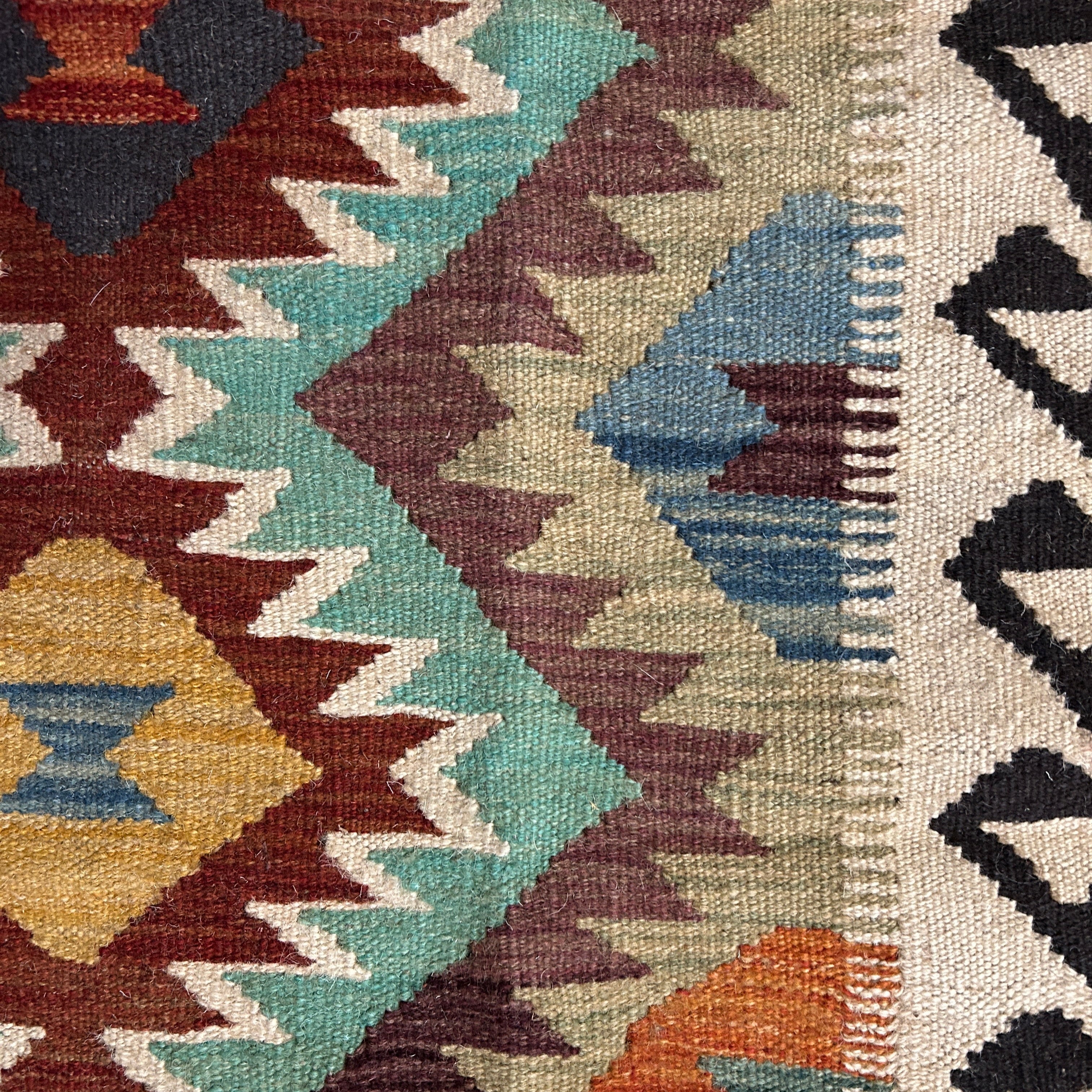 Handwoven Wool Kilim Small Rug Afghanistan (31x47) - 057